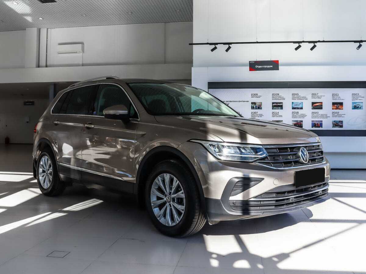 Купить Volkswagen Tiguan с пробегом. Фото: #2