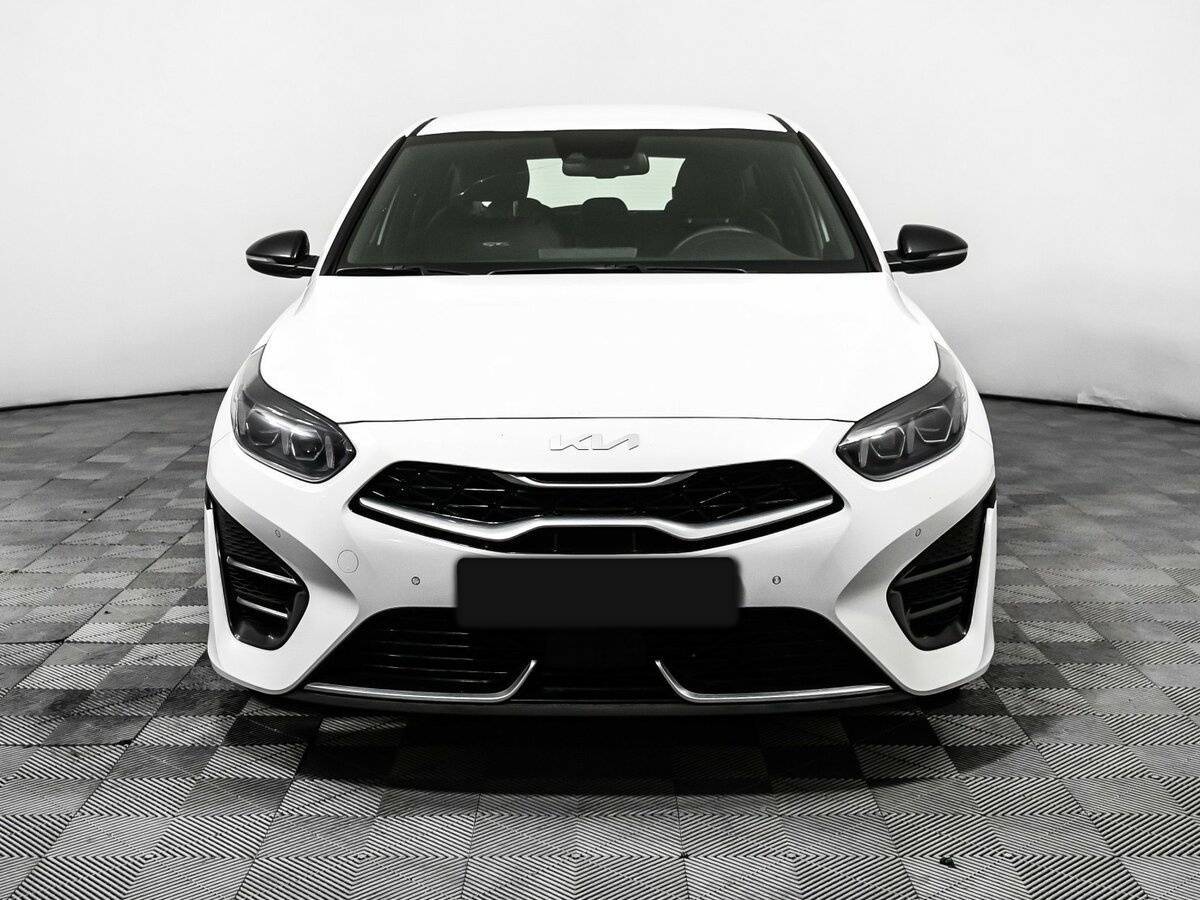 Купить Kia Ceed с пробегом. Фото: #1