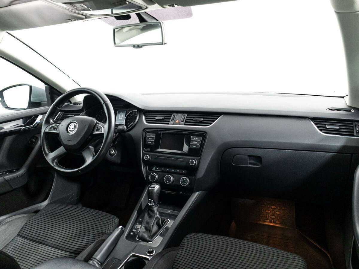 Купить Skoda Octavia с пробегом. Фото: #7