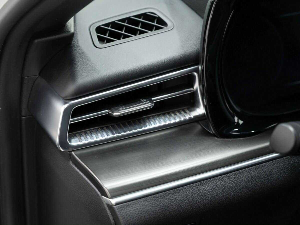 Купить Kia K5 с пробегом. Фото: #22