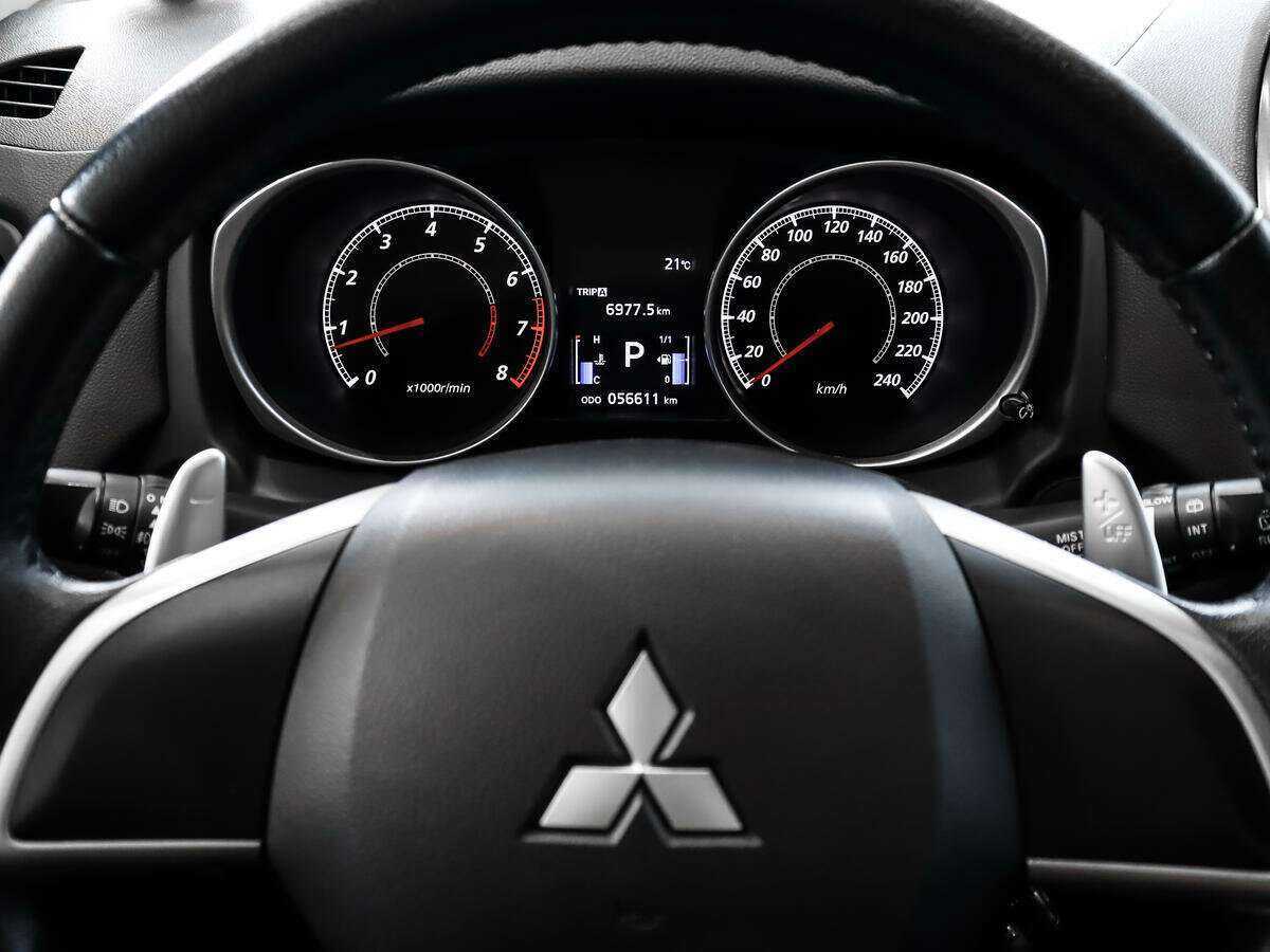 Купить Mitsubishi ASX с пробегом. Фото: #15