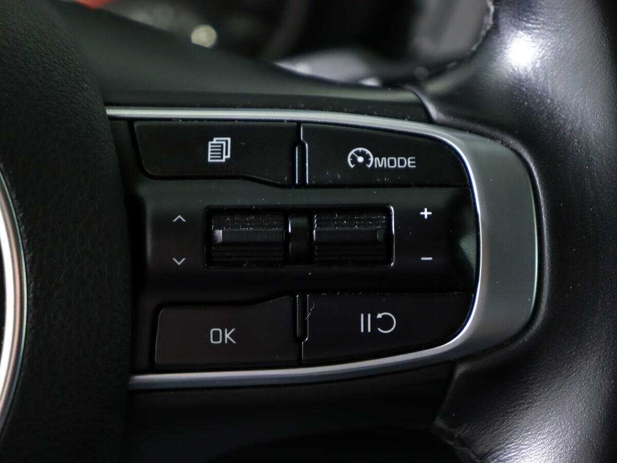 Купить Kia K5 с пробегом. Фото: #19