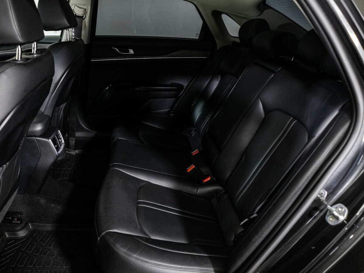 Купить Kia K5 с пробегом. Фото: #7