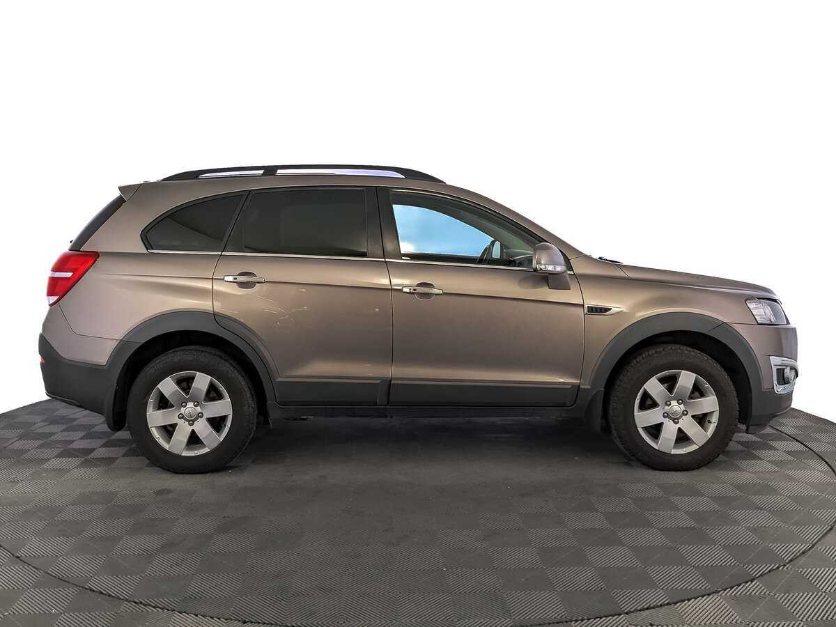 Купить Chevrolet Captiva с пробегом. Фото: #3