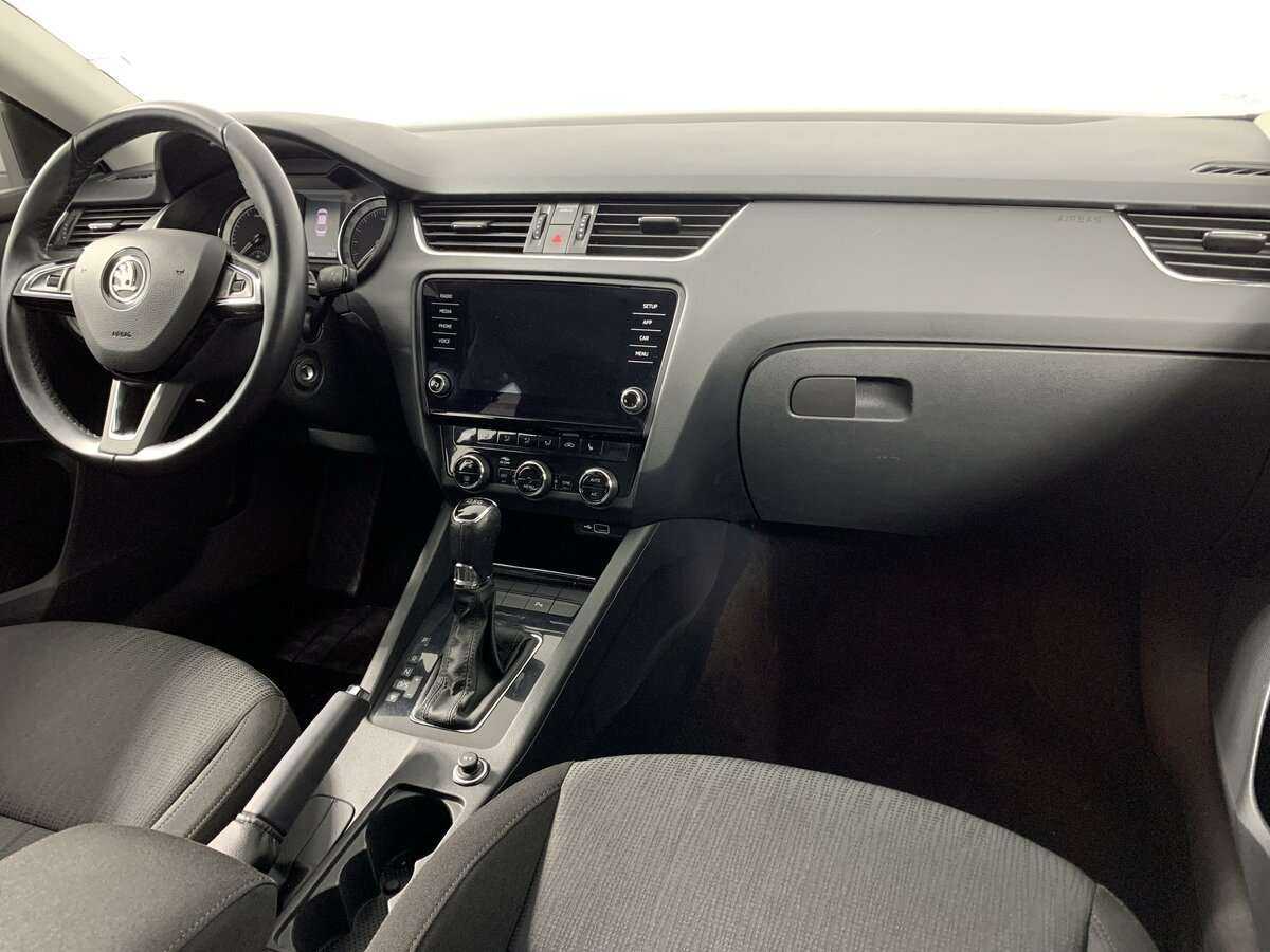 Купить Skoda Octavia с пробегом. Фото: #10