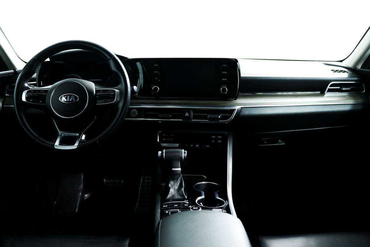 Купить Kia K5 с пробегом. Фото: #10