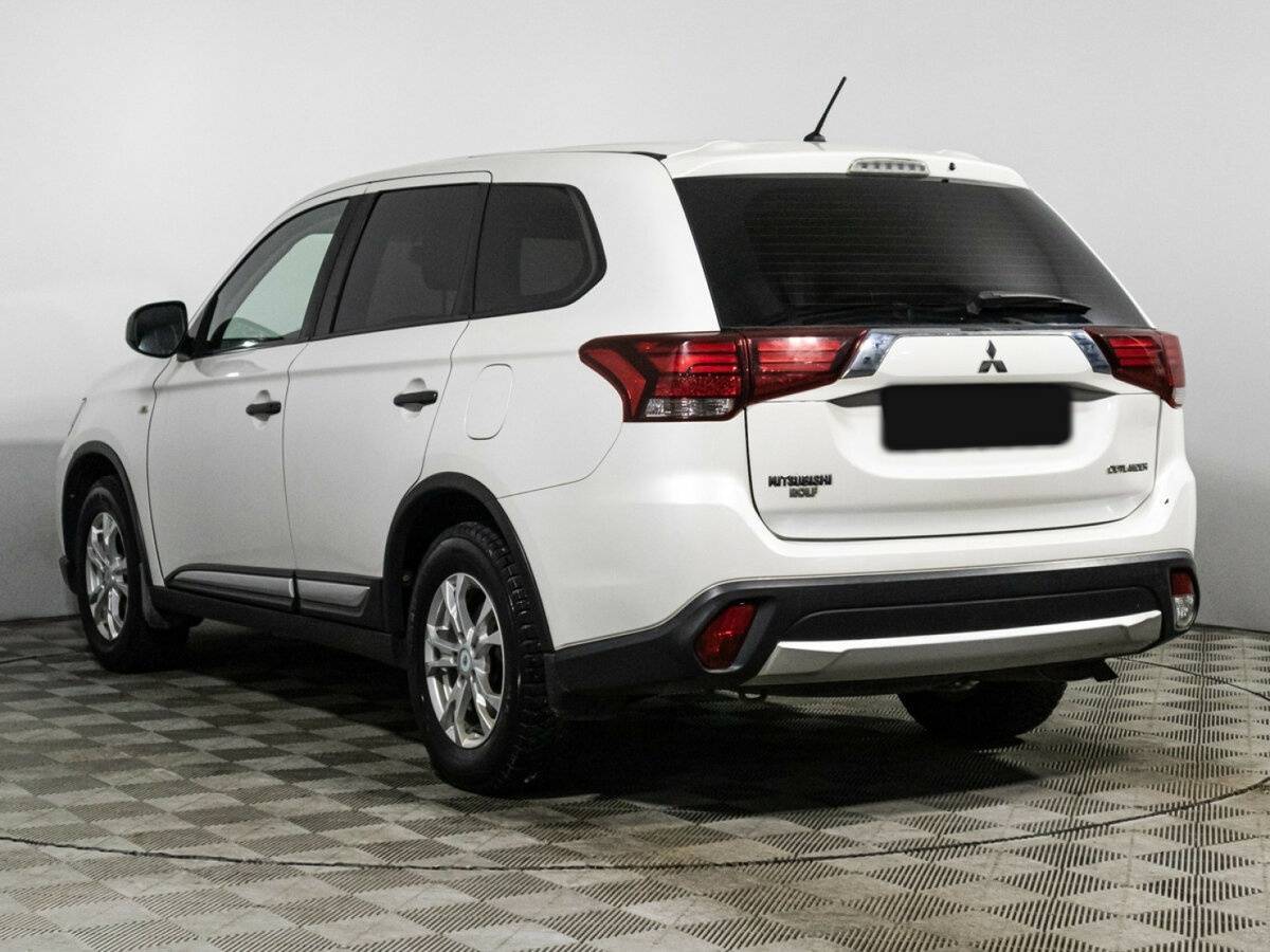 Купить Mitsubishi Outlander с пробегом. Фото: #6