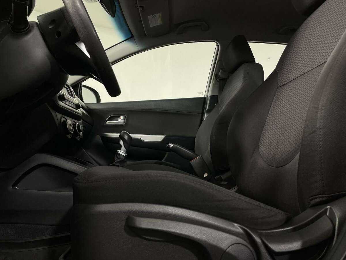 Купить Kia Rio с пробегом. Фото: #9