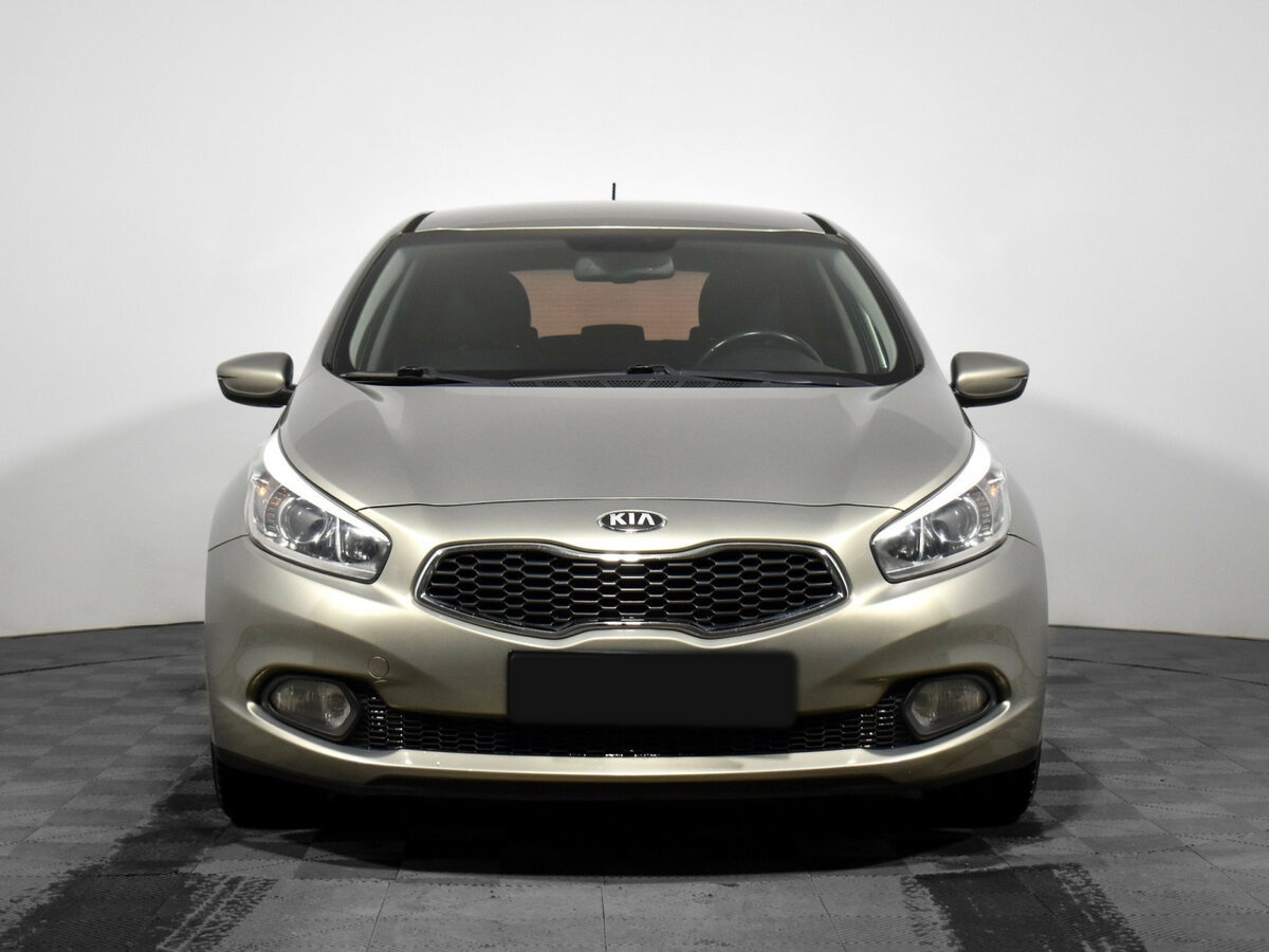 Купить Kia Ceed с пробегом. Фото: #1