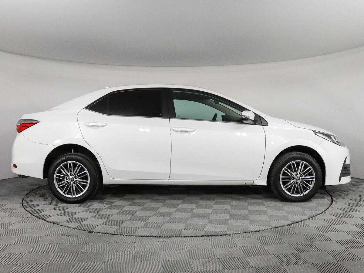 Купить Toyota Corolla с пробегом. Фото: #3