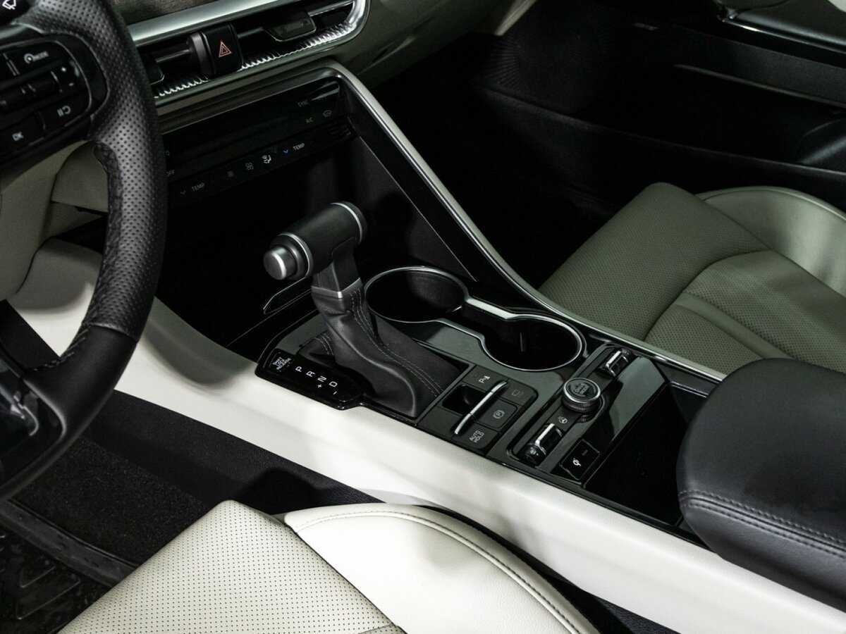 Купить Kia K5 с пробегом. Фото: #18