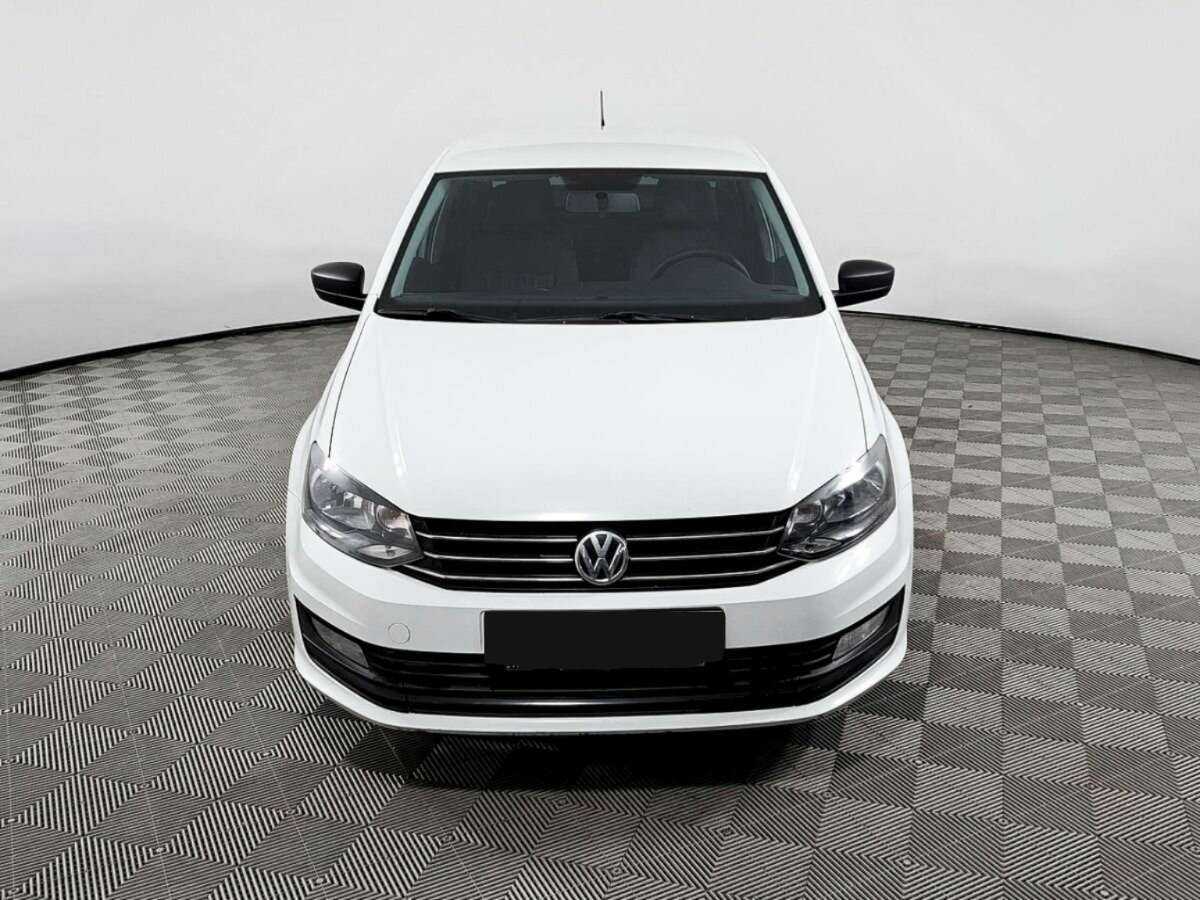 Купить Volkswagen Polo с пробегом. Фото: #1
