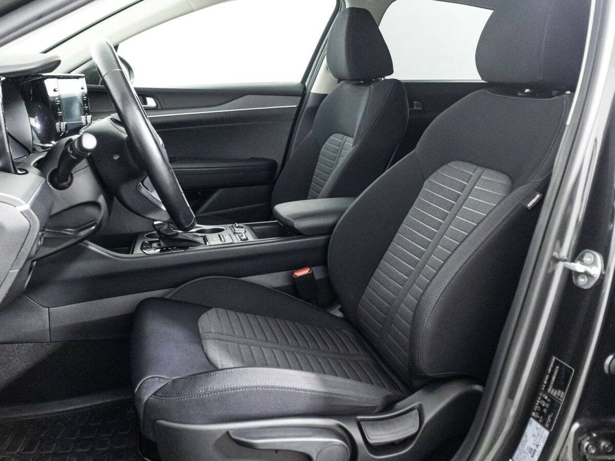 Купить Kia K5 с пробегом. Фото: #16