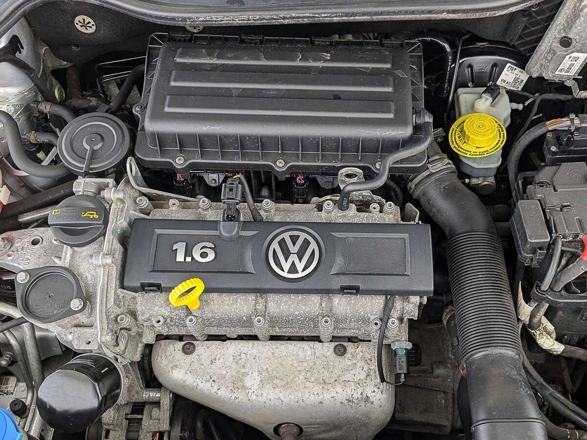 Купить Volkswagen Polo с пробегом. Фото: #8