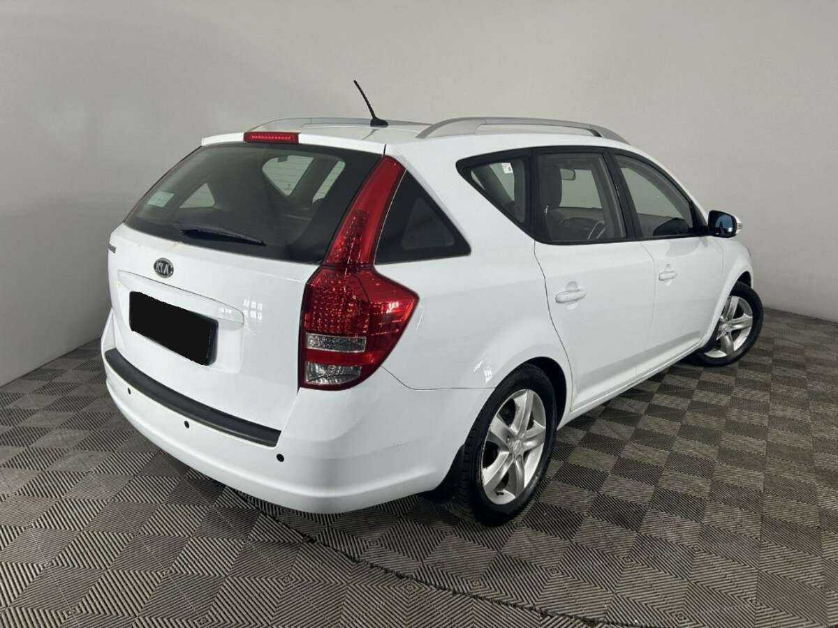 Купить Kia Ceed с пробегом. Фото: #5