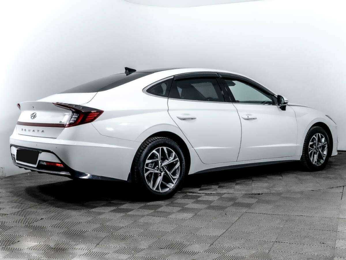 Купить Hyundai Sonata с пробегом. Фото: #3