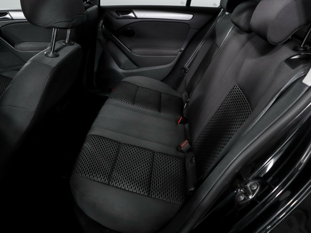 Купить Volkswagen Golf с пробегом. Фото: #7