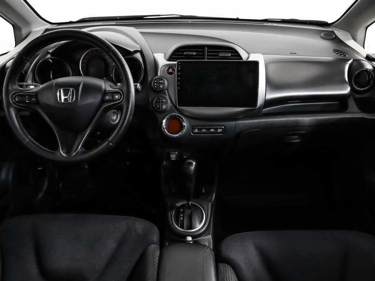 Купить Honda Jazz с пробегом. Фото: #11