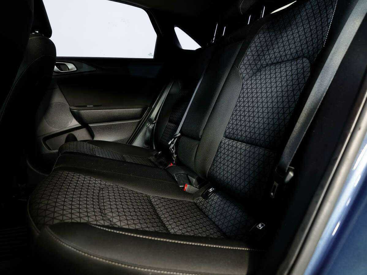 Купить Kia Ceed с пробегом. Фото: #12