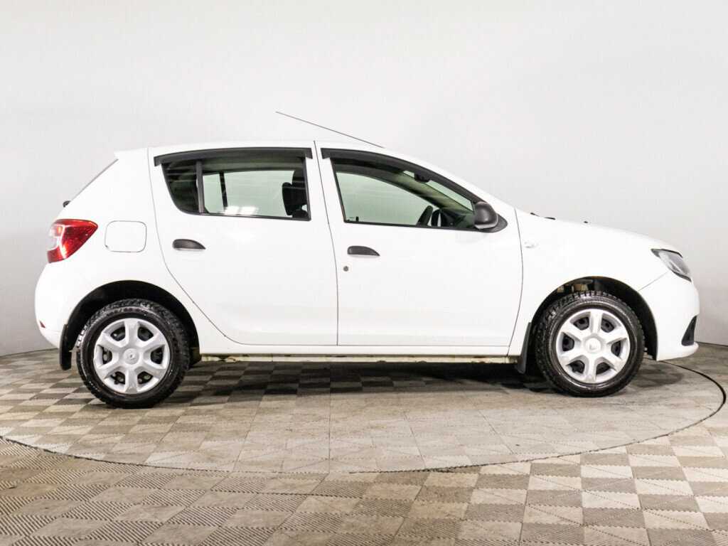 Купить Renault Sandero с пробегом. Фото: #3
