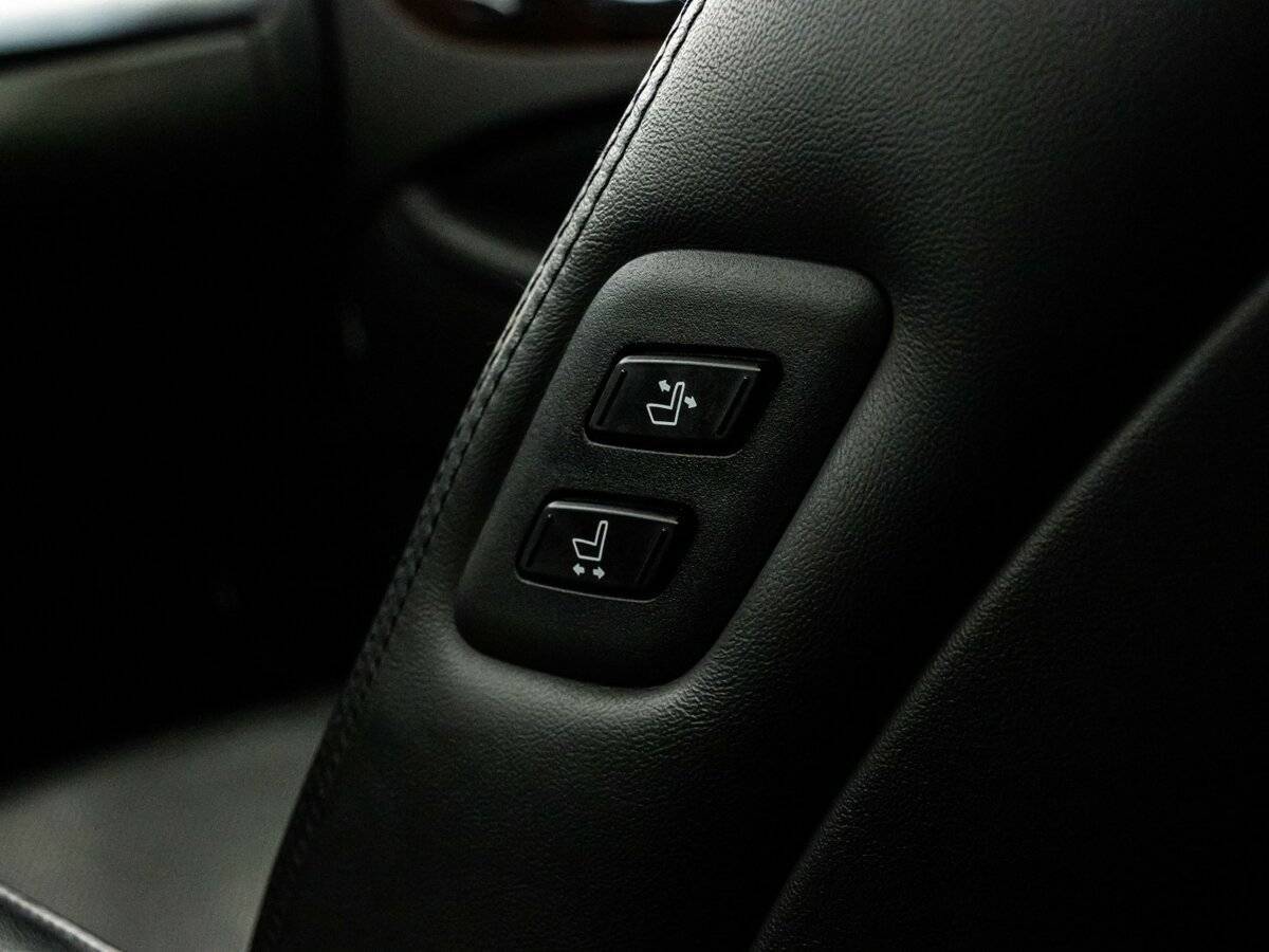 Купить Hyundai Equus с пробегом. Фото: #23