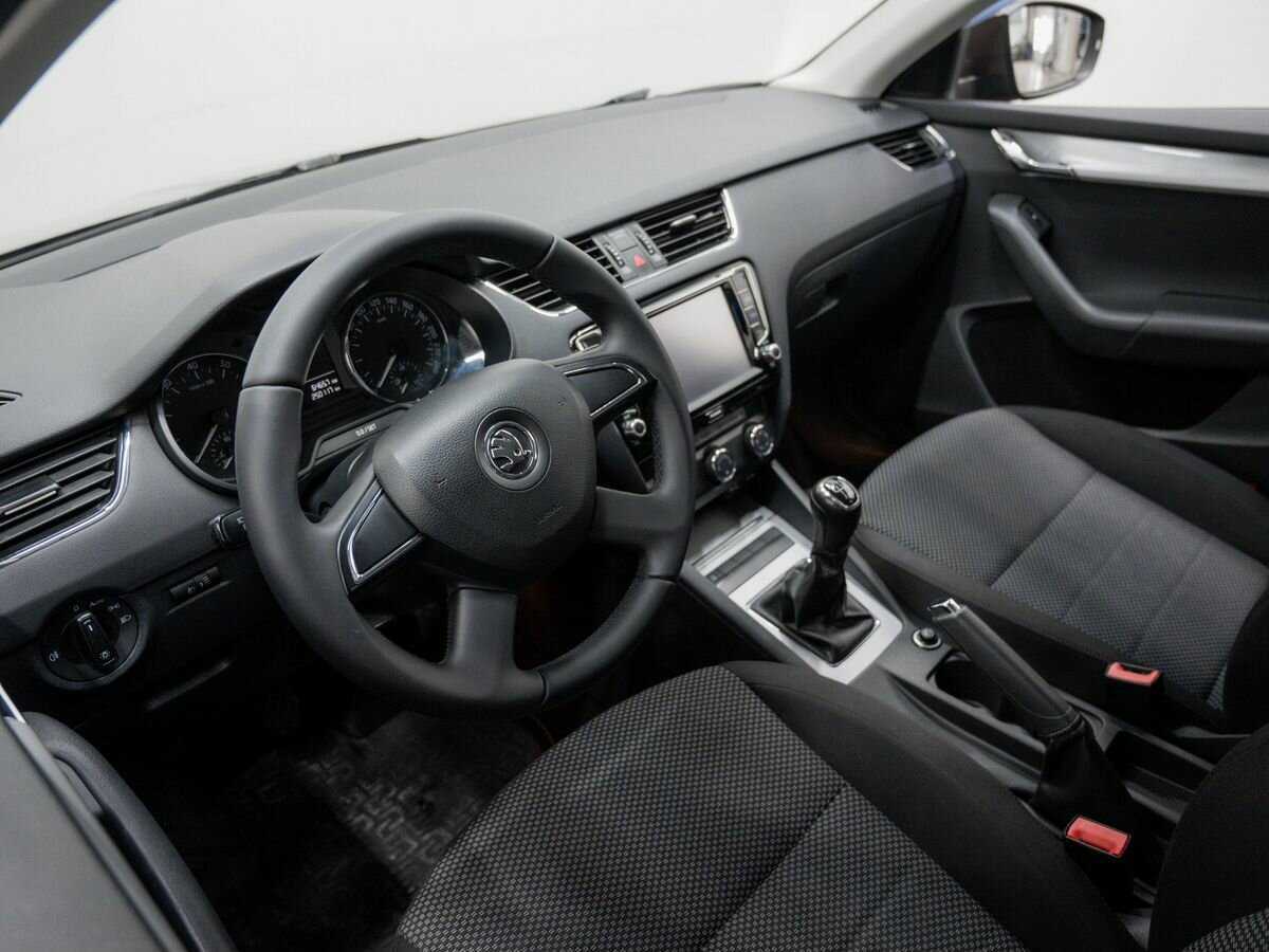 Купить Skoda Octavia с пробегом. Фото: #12