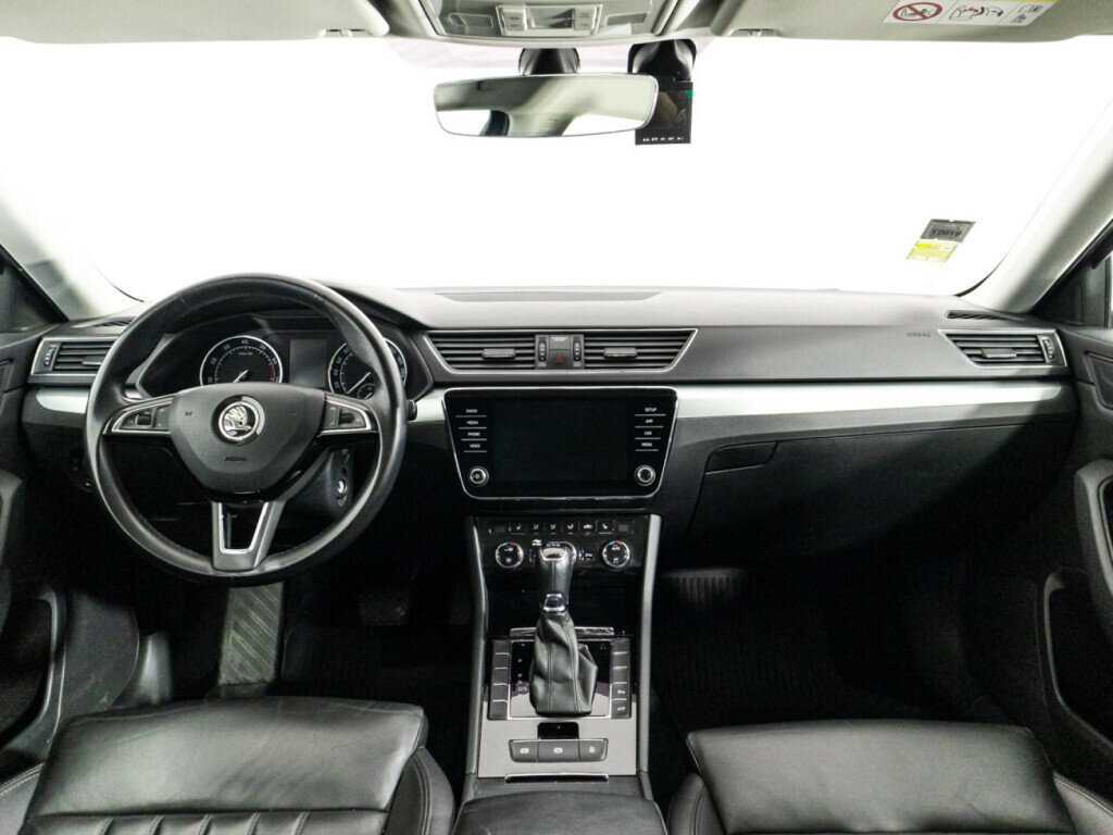 Купить Skoda Superb с пробегом. Фото: #12