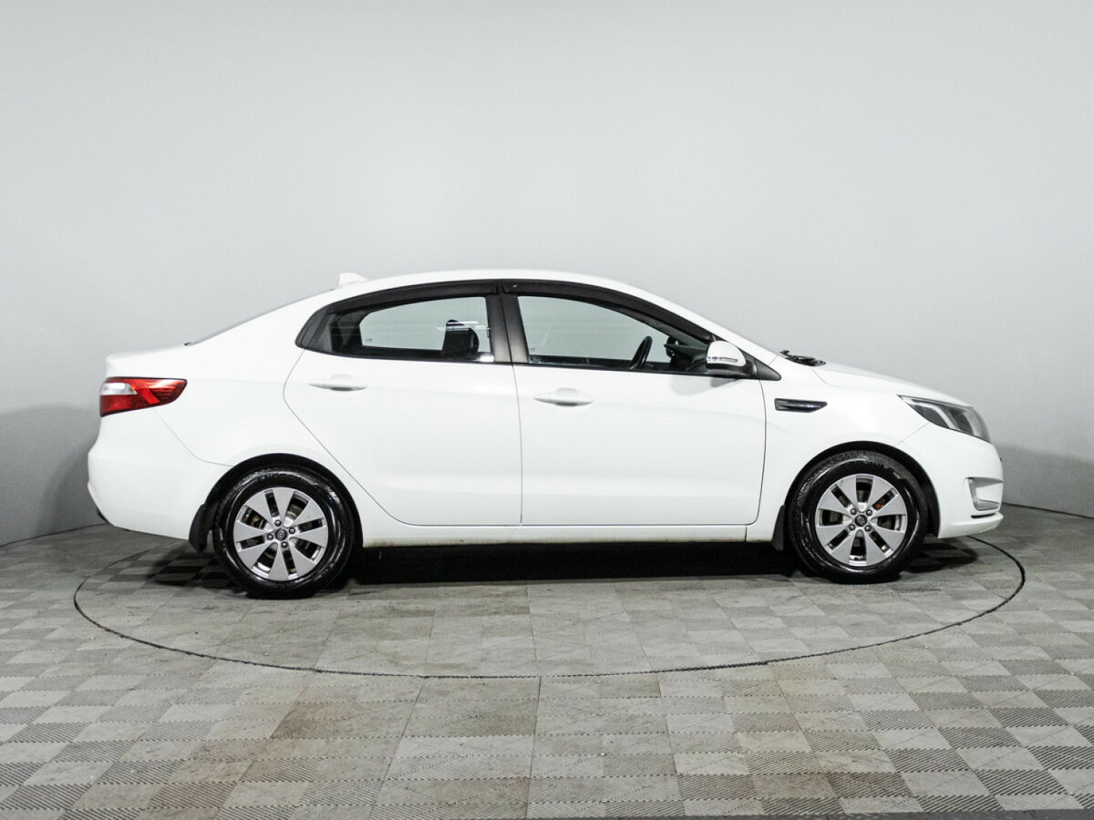 Купить Kia Rio с пробегом. Фото: #3
