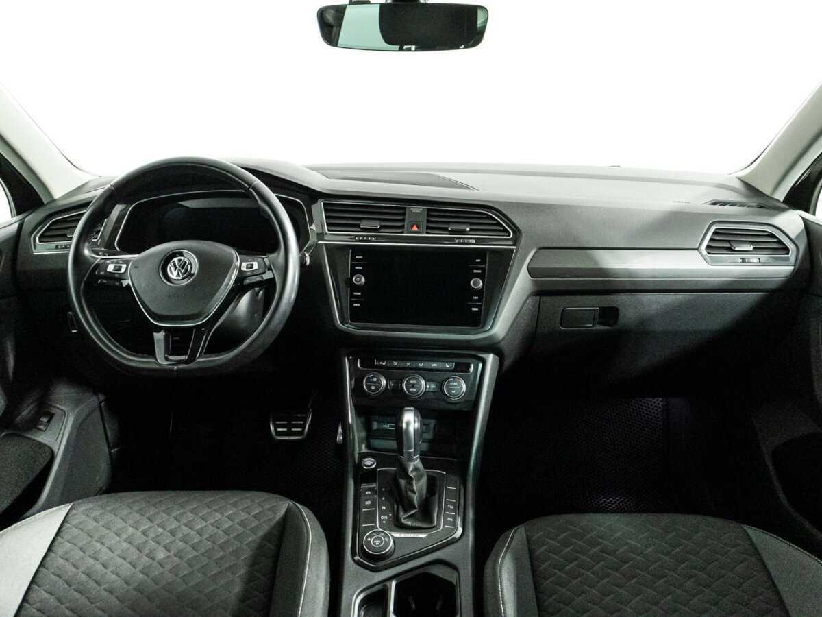 Купить Volkswagen Tiguan с пробегом. Фото: #12