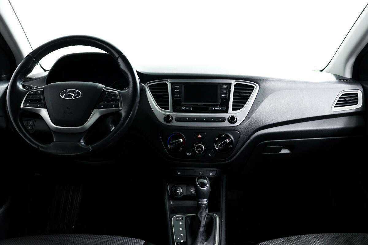 Купить Hyundai Solaris с пробегом. Фото: #13