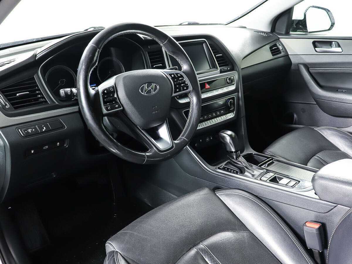 Купить Hyundai Sonata с пробегом. Фото: #12