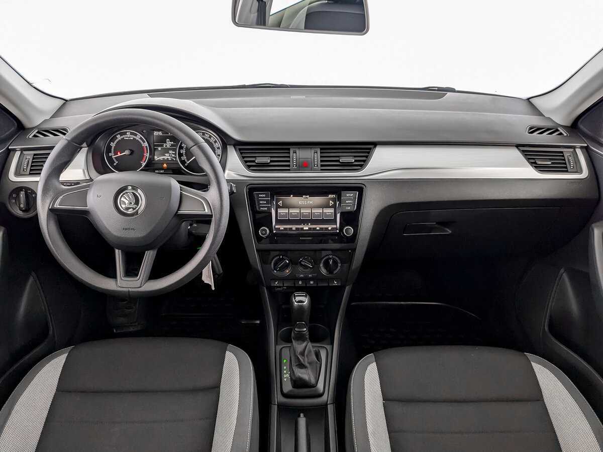 Купить Skoda Rapid с пробегом. Фото: #11