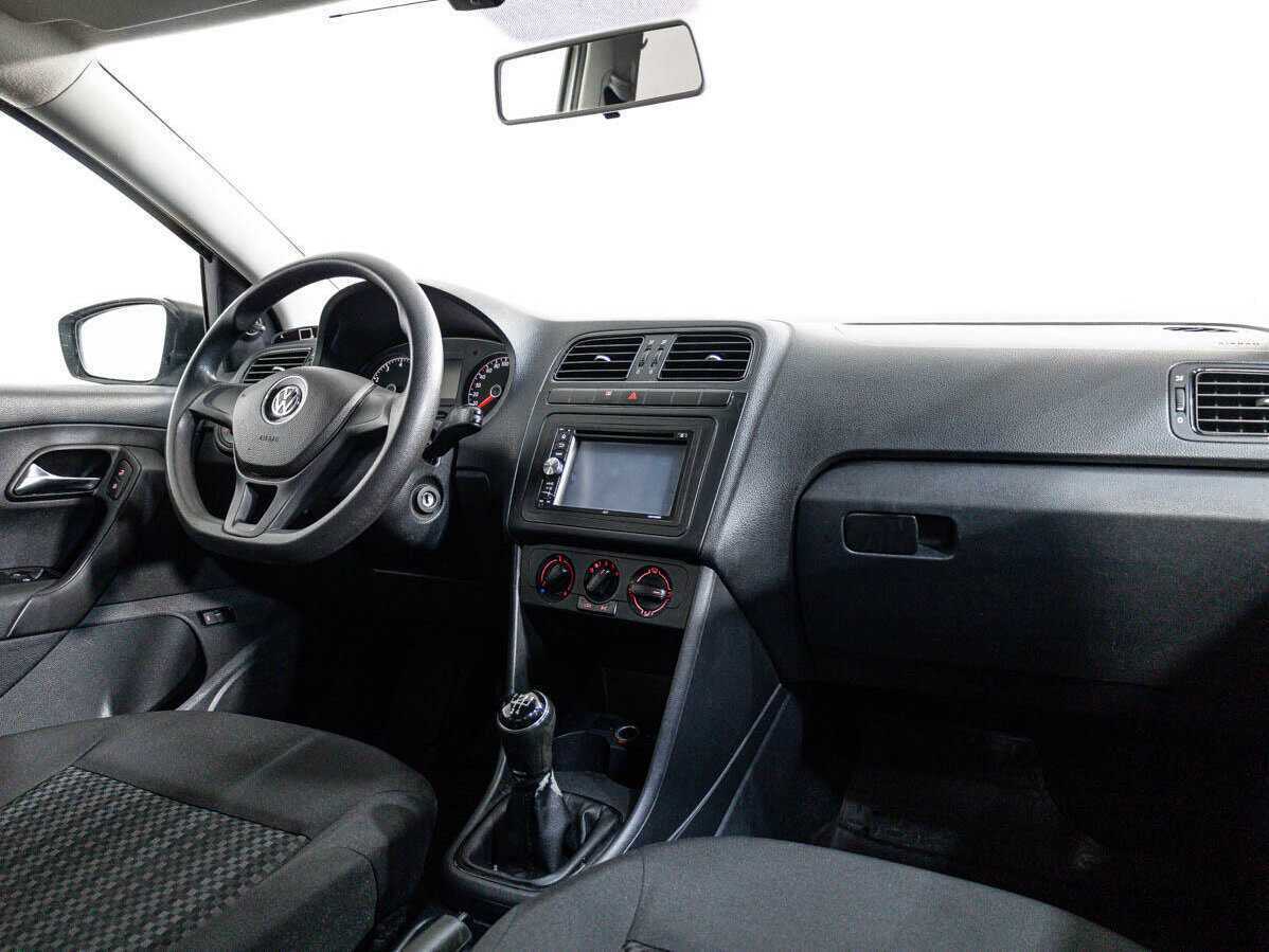 Купить Volkswagen Polo с пробегом. Фото: #7