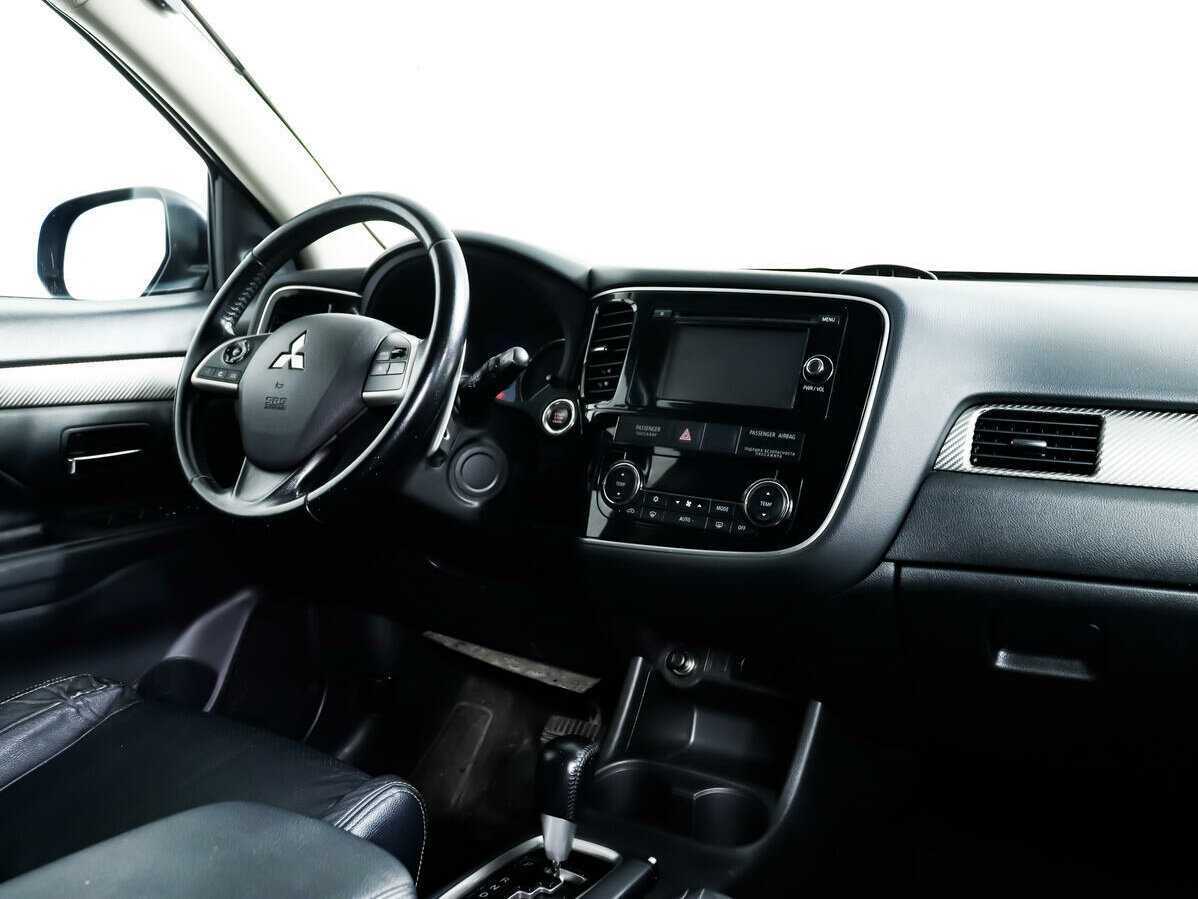 Купить Mitsubishi Outlander с пробегом. Фото: #8