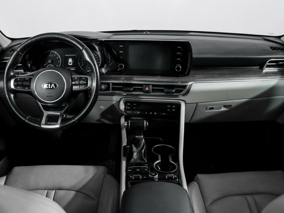 Купить Kia K5 с пробегом. Фото: #9