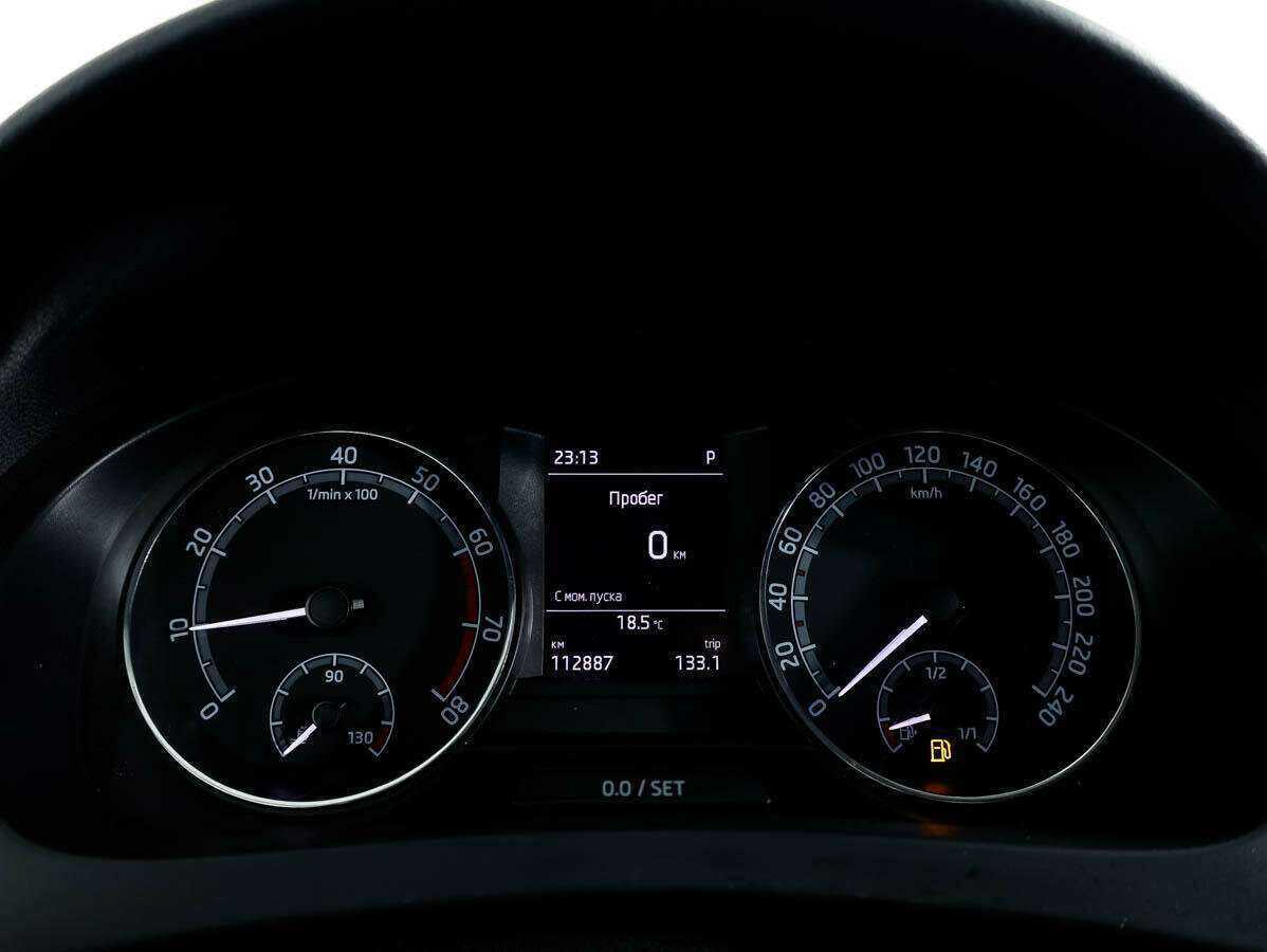 Купить Skoda Rapid с пробегом. Фото: #22