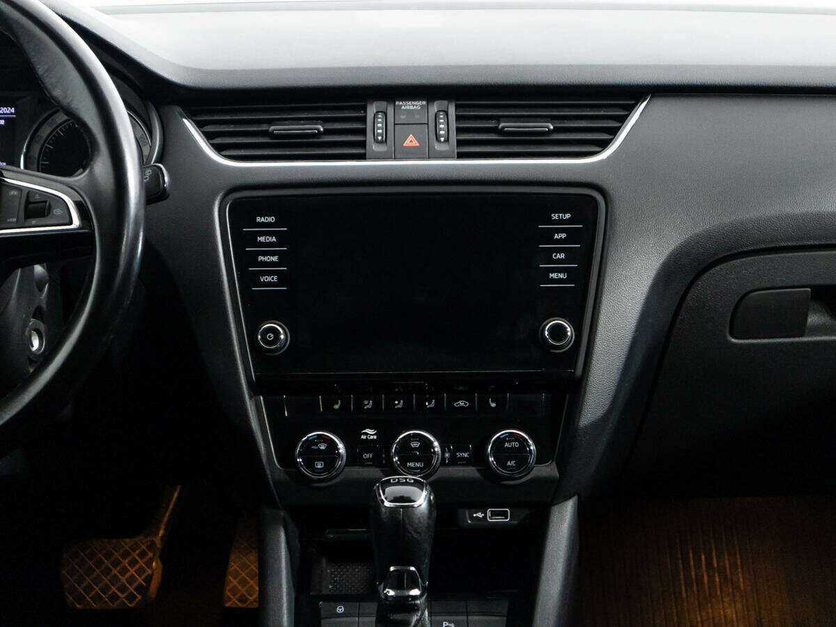 Купить Skoda Octavia с пробегом. Фото: #13