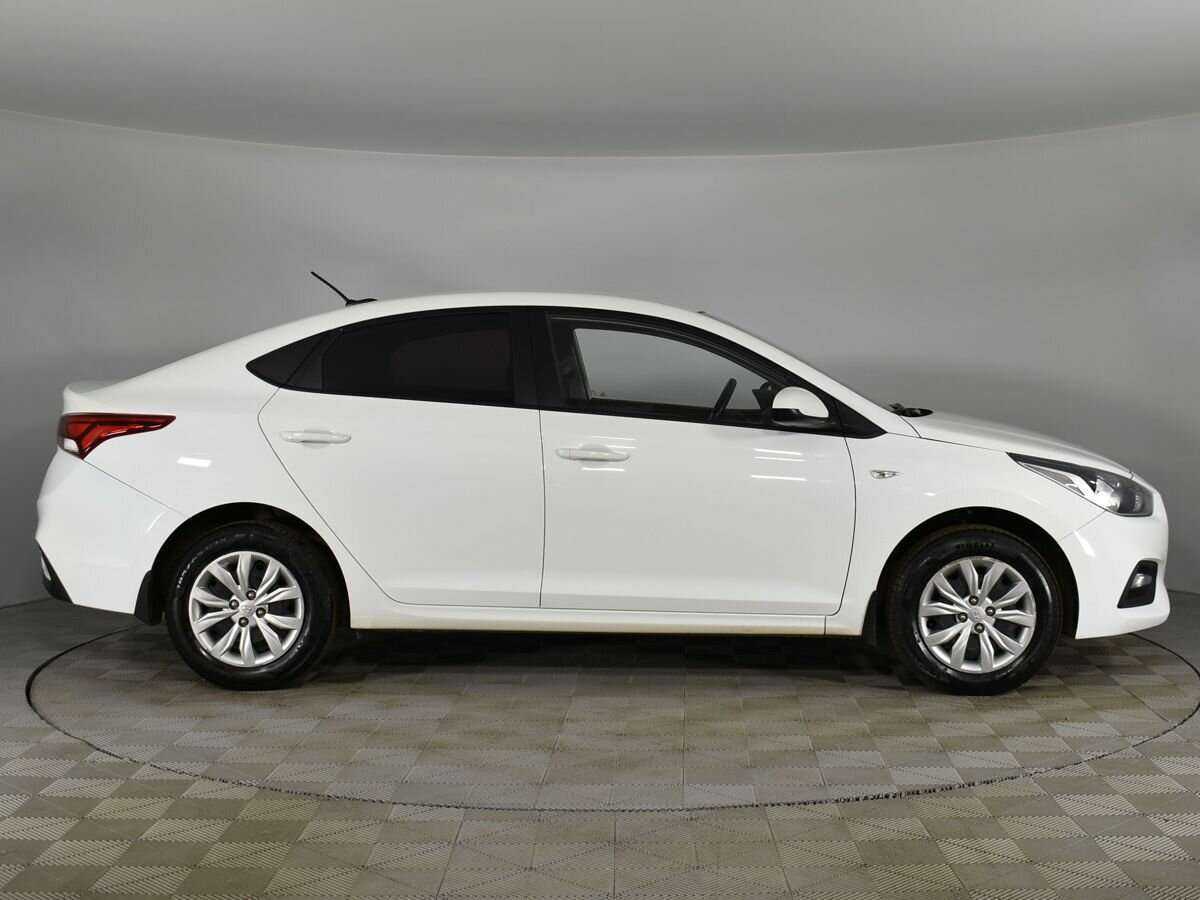 Купить Hyundai Solaris с пробегом. Фото: #4