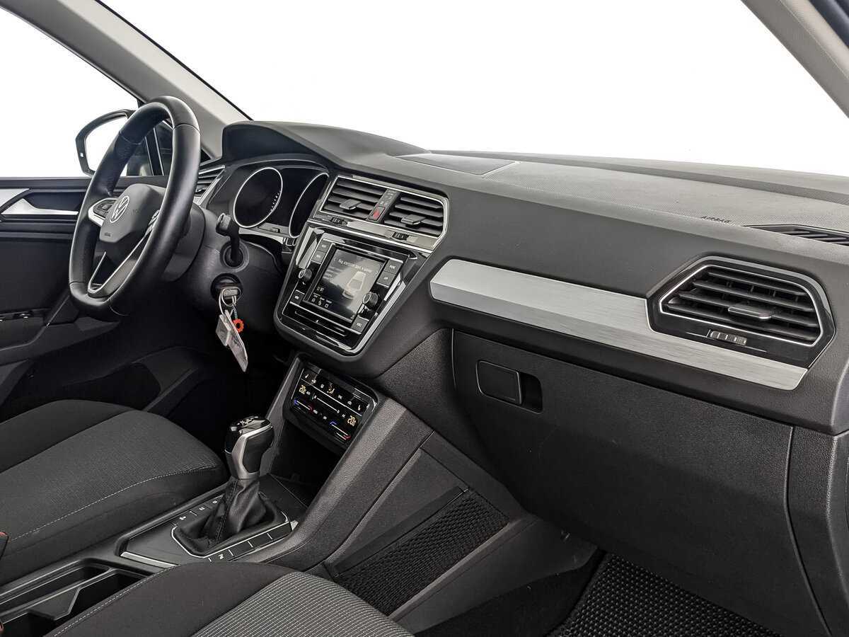 Купить Volkswagen Tiguan с пробегом. Фото: #10