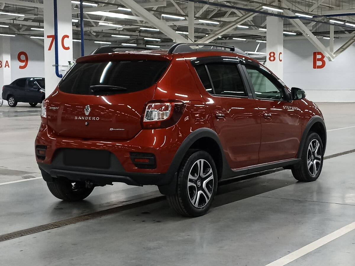 Купить Renault Sandero с пробегом. Фото: #4