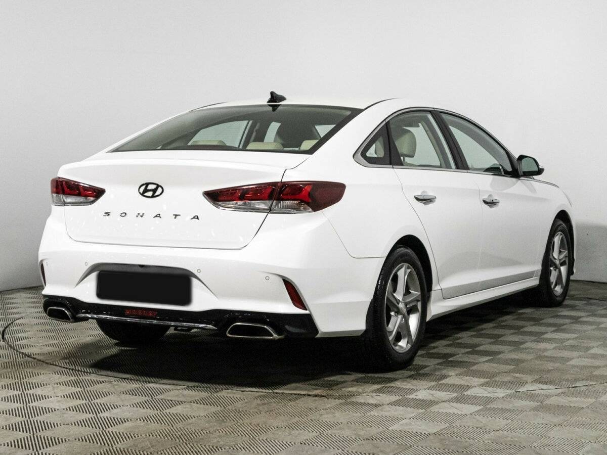 Купить Hyundai Sonata с пробегом. Фото: #4