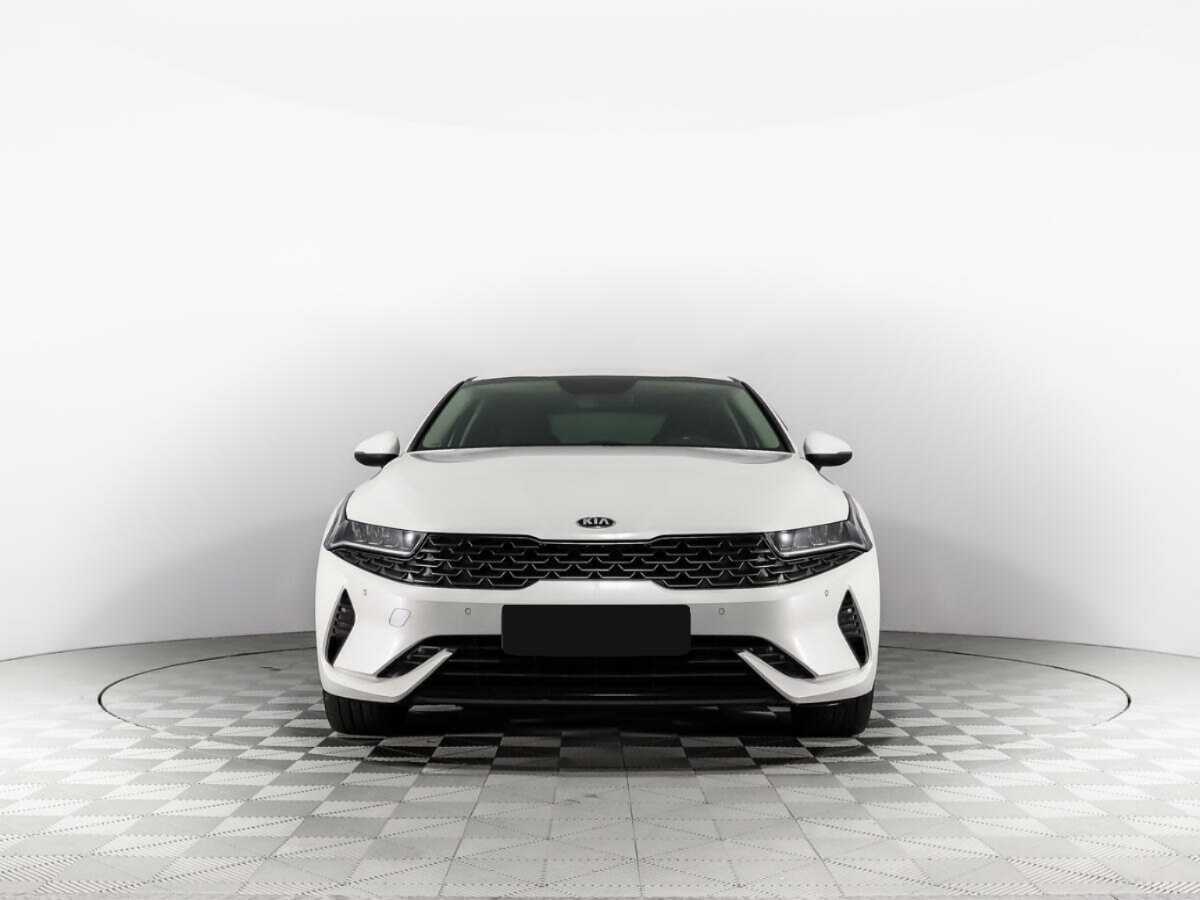 Купить Kia K5 с пробегом. Фото: #1