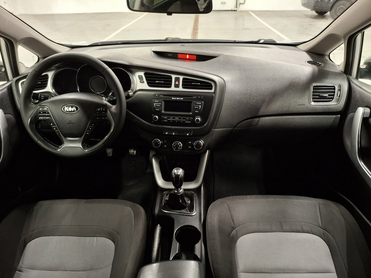 Купить Kia Ceed с пробегом. Фото: #13