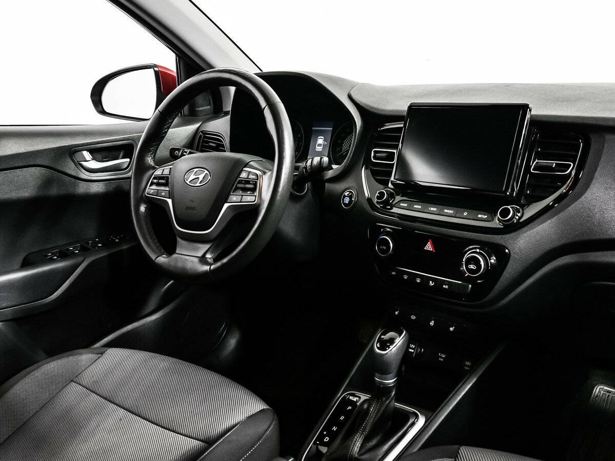 Купить Hyundai Solaris с пробегом. Фото: #8