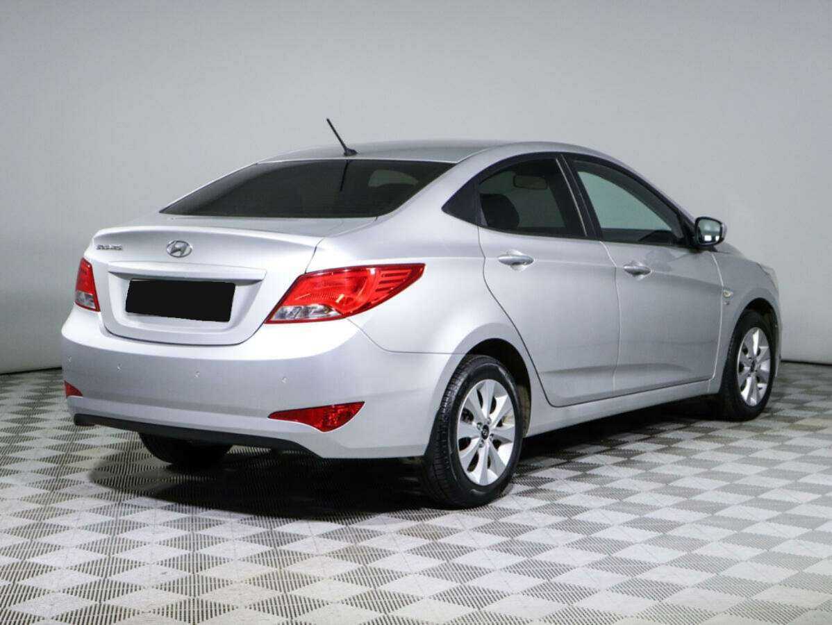 Купить Hyundai Solaris с пробегом. Фото: #3