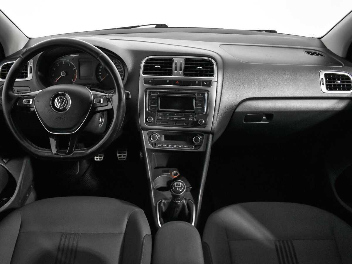 Купить Volkswagen Polo с пробегом. Фото: #11