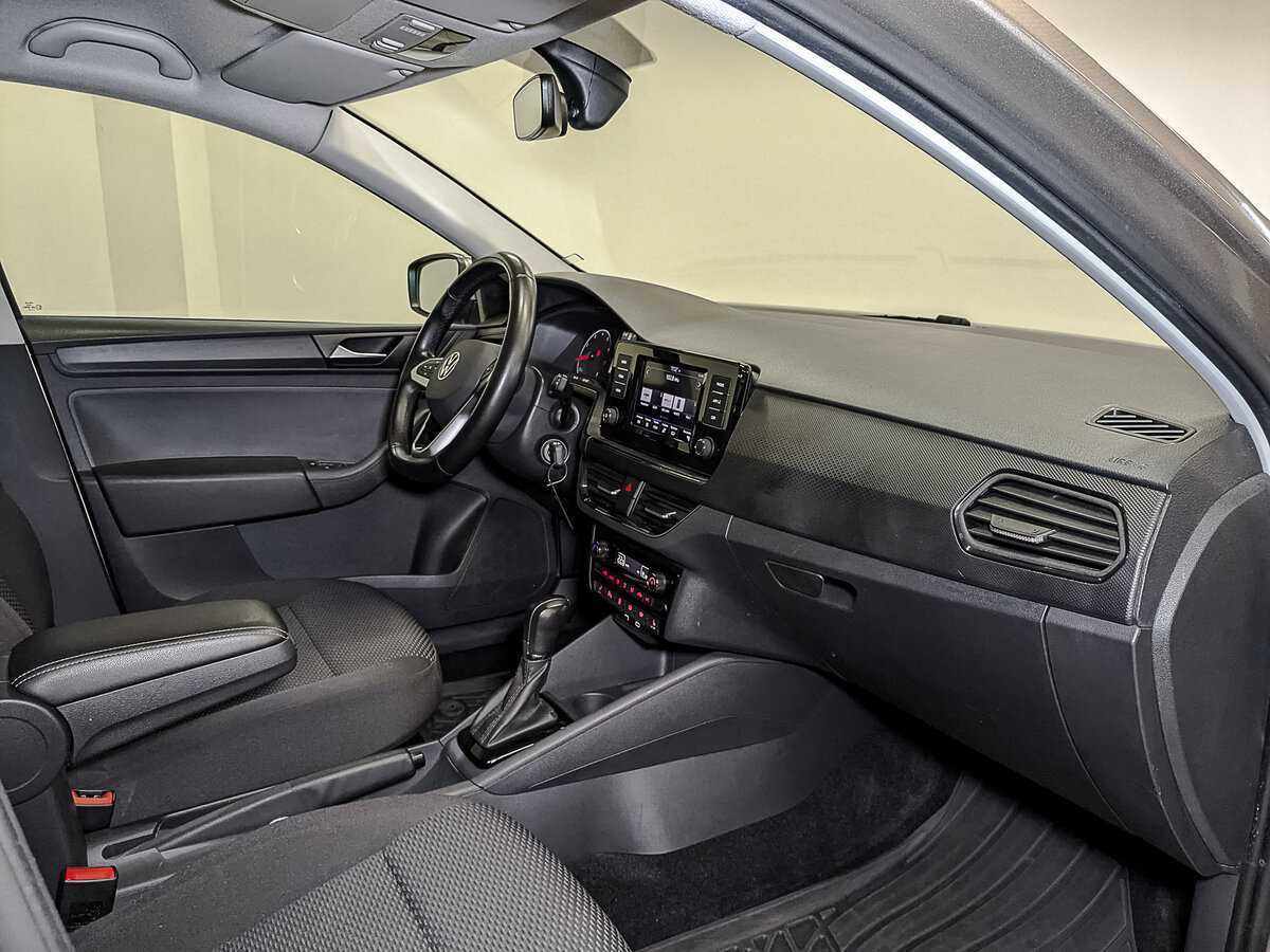 Купить Volkswagen Polo с пробегом. Фото: #12