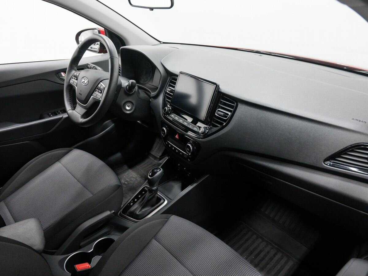 Купить Hyundai Solaris с пробегом. Фото: #6