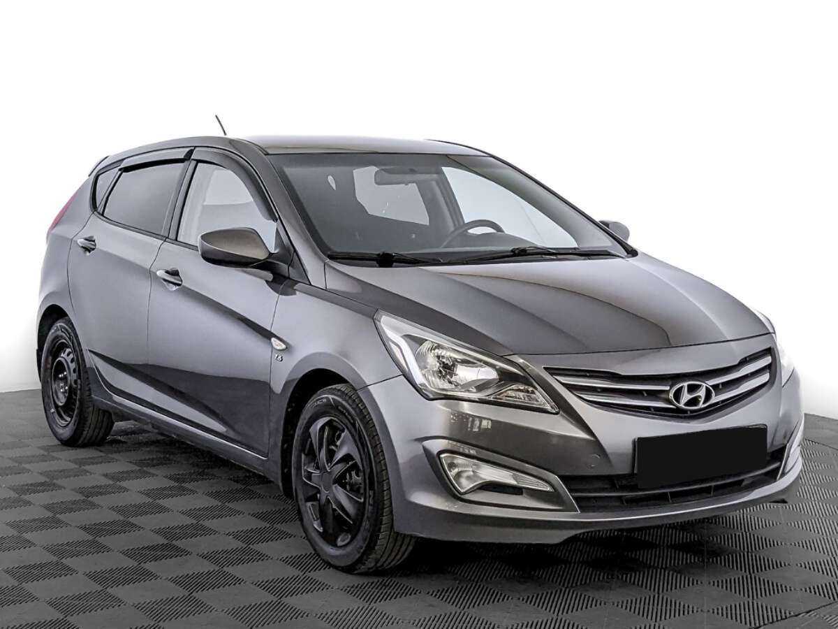 Купить Hyundai Solaris с пробегом. Фото: #2
