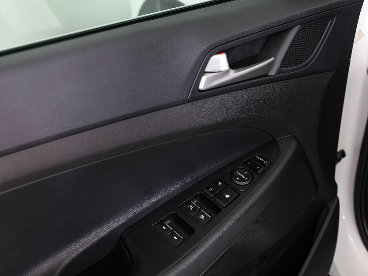 Купить Hyundai Tucson с пробегом. Фото: #10